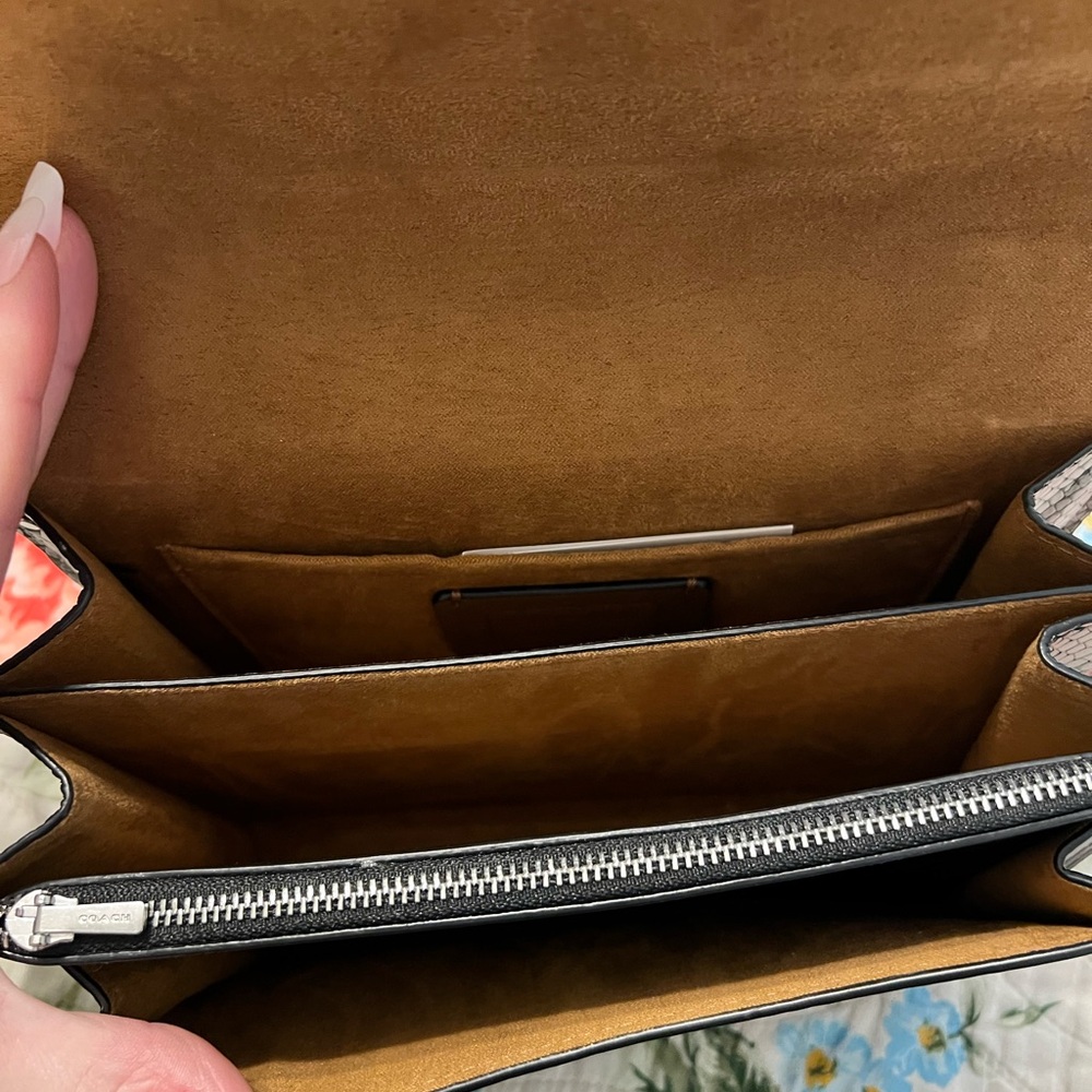 Coach Klare Crossbody Bag in Signature Canvas with Rivets - Picture 3 of 3